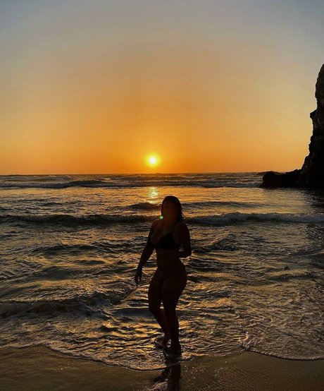 busty bbw onlyfans xxx images