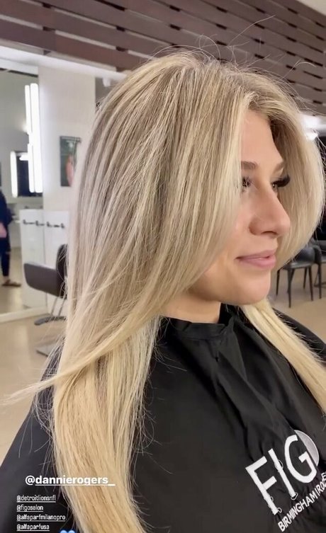 cute ladyboy onlyfans beautiful nude pics