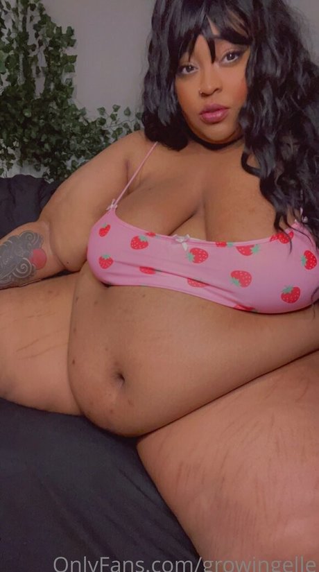 amateur blonde onlyfans adult photos