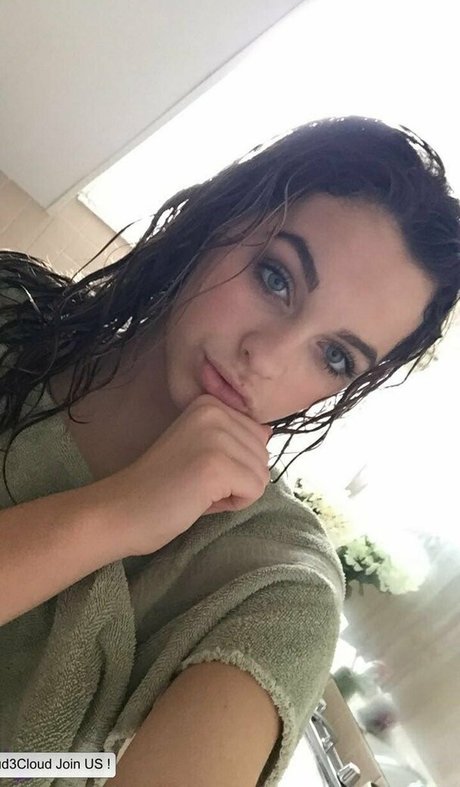 Emmie Garver star beautiful photos