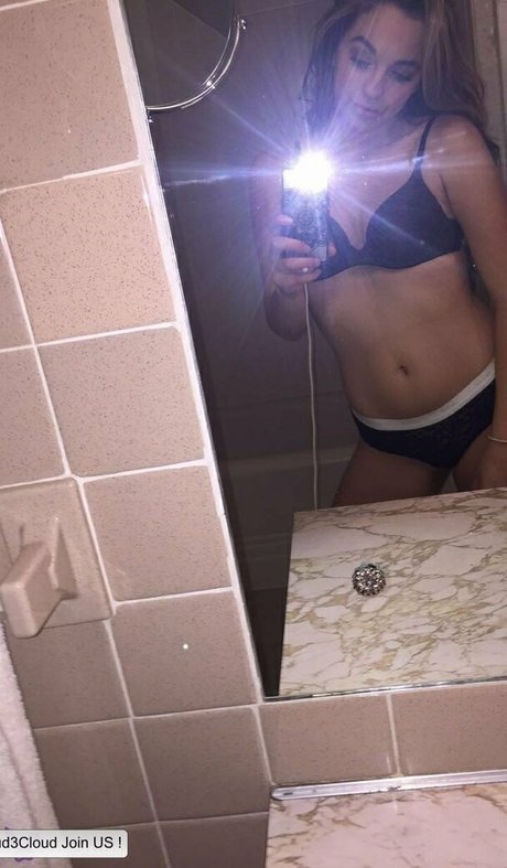 Emmie Garver perfect pornstar photo