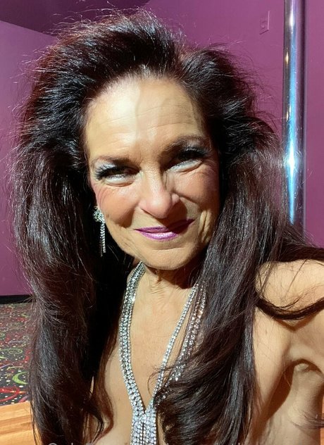 flexible onlyfans free gallery