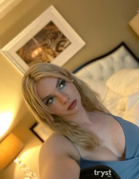 Minx Maven hd pornstar image