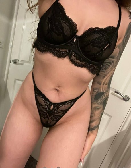 creamycaitlin erotic model images