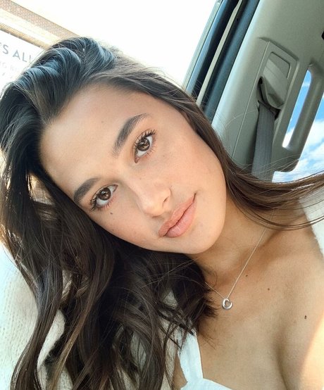 carlieauszler nude pornstar pics