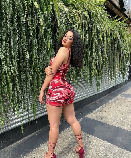 Camila Krystel free model photos