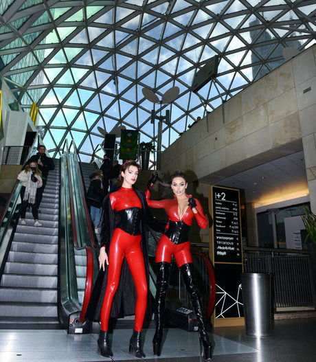 Lady Perse erotic pornstar pictures