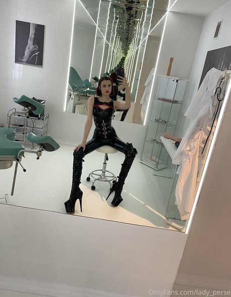 Lady Perse best star images