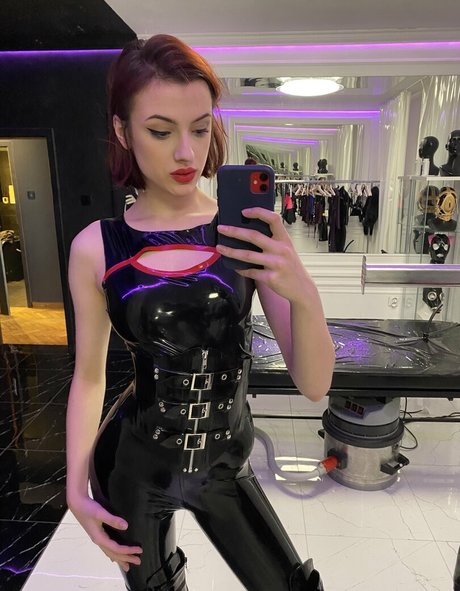 Lady Perse beautiful pornstar image