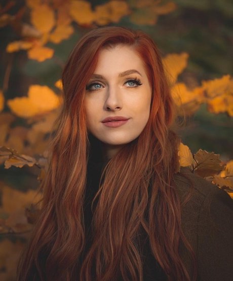 Lara Loft beautiful model archive