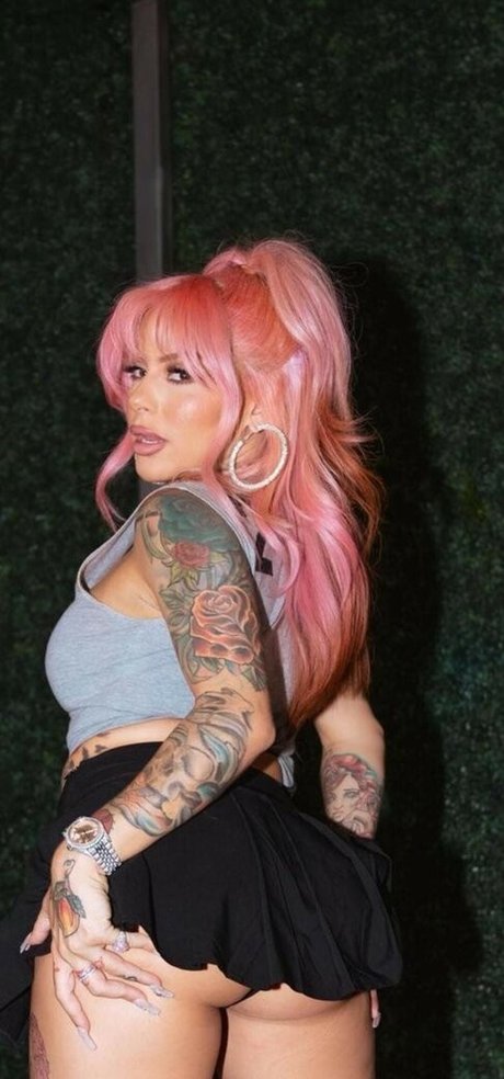 Tay Money sex model picture