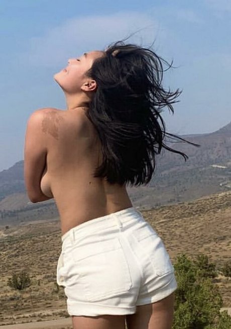 Issa Okamoto pornstar high quality picture