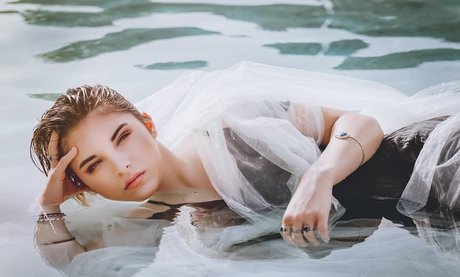 20 years old onlyfans naked img