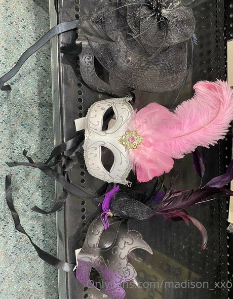 madison xxo nude model pictures