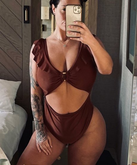 Victoria Love art actress galleries