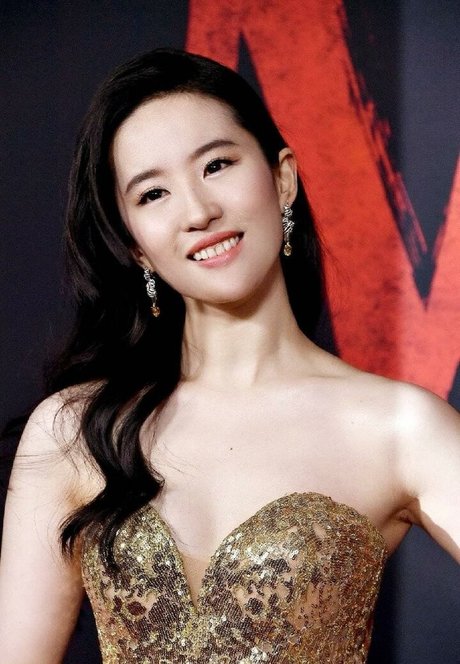 Liu Yifei adult actress archive