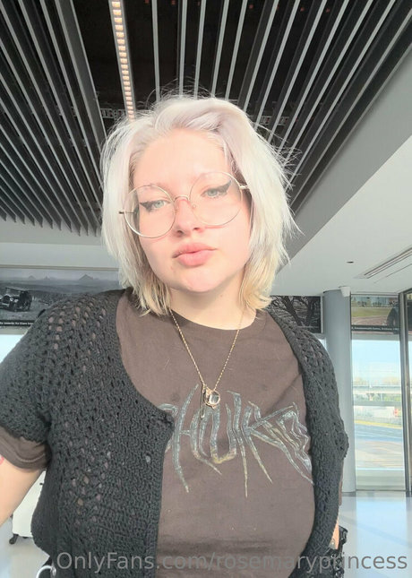 rosemaryprincess Profile Pic