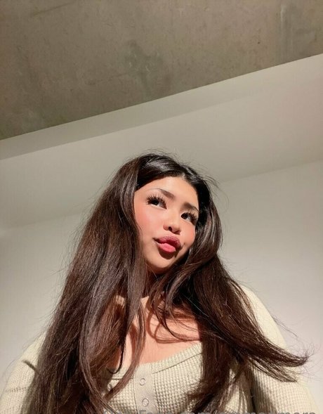 chicadorr nude actress pic