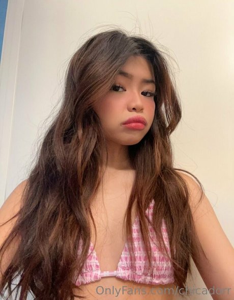 chicadorr nice model photo