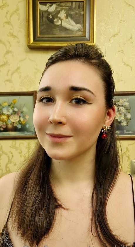 maryhillx sexy actress gallery