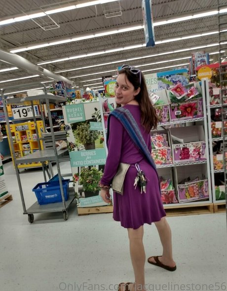 jacquelinestone56 high quality actress gallery