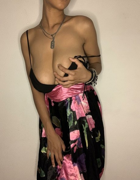 SultryAphodite xxx actress galleries