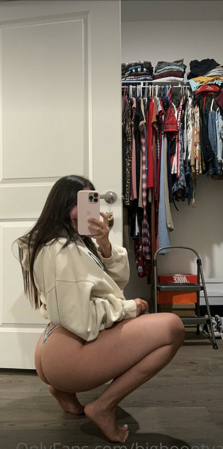 bigboootyari free actress picture