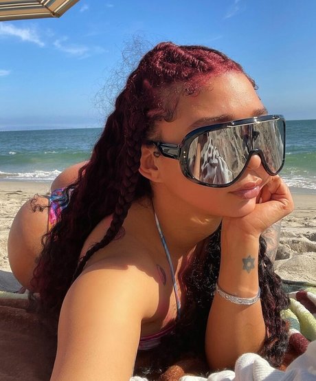 busty mom onlyfans beautiful naked photo