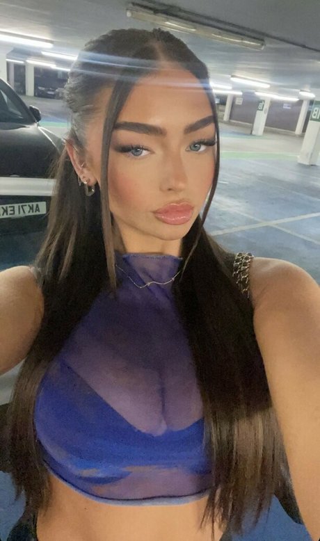 Kiera Lucy perfect pornstar photos