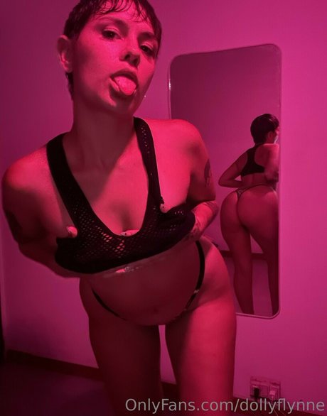 dollyflynne adult actress img