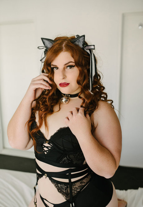 MaddicMaddy star hot picture