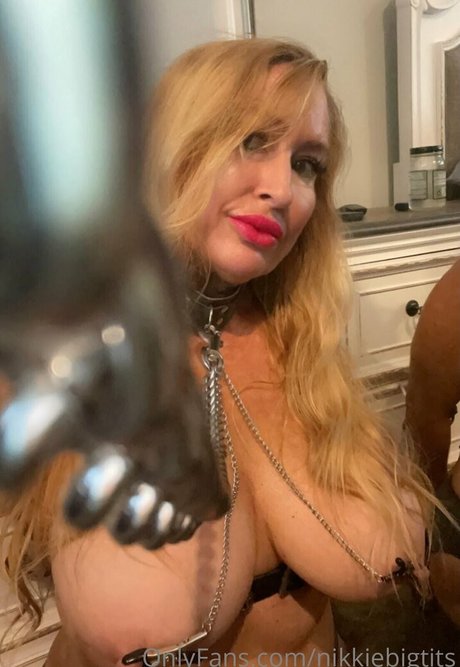 nikkiebigtits model high quality gallery