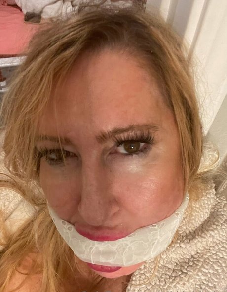 nikkiebigtits pornstar top gallery