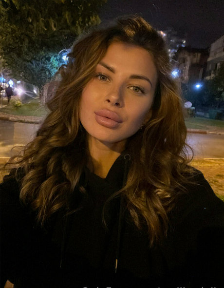 mollly dolly star free pics