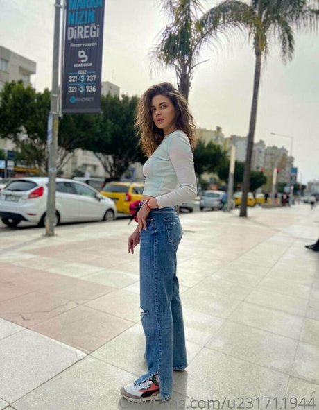 mollly dolly nudes model pics