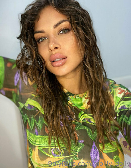 mollly dolly pretty actress photos