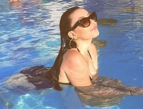 Maltese Girls actress pic