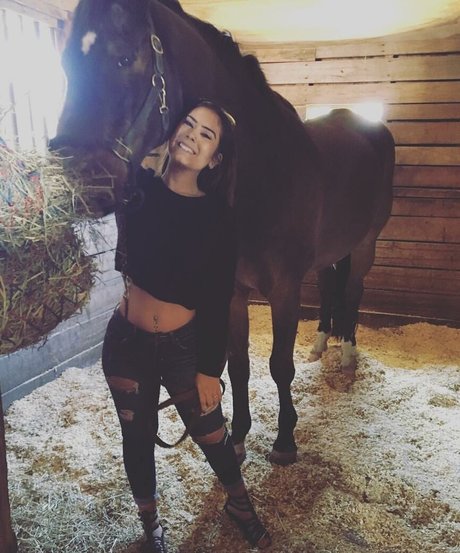 Ashton Hatchell high quality star pics