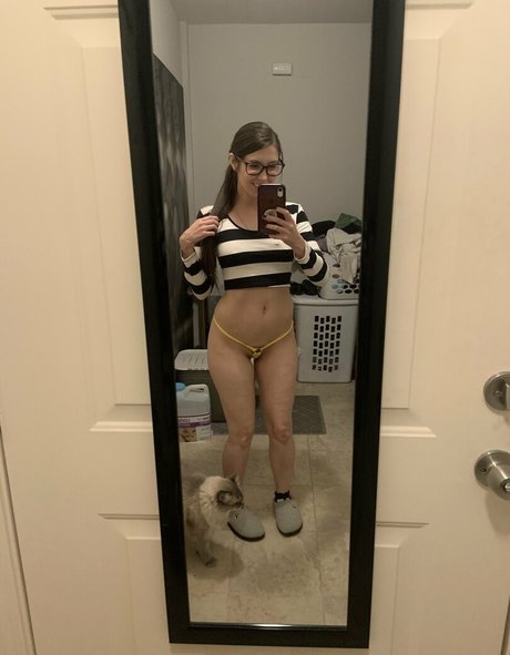 Misty Gates model hd photos