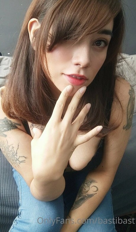 bastibast pornstar nudes image