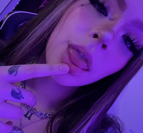 crystallxhub hd pornstar picture