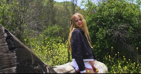 Angourie Rice nudes model image