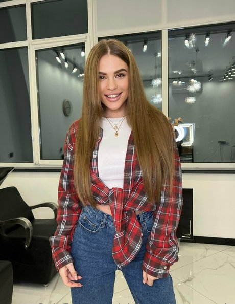 aleksandra queenie star erotic gallery