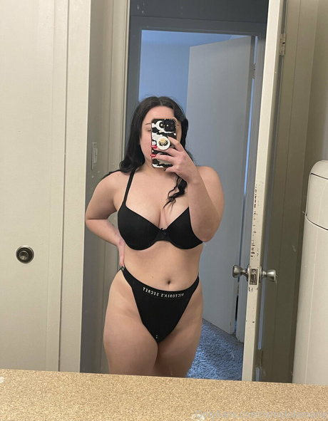 ismelolamarie perfect pornstar picture