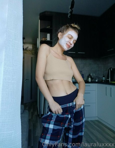 roxanne moore perfect actress photo