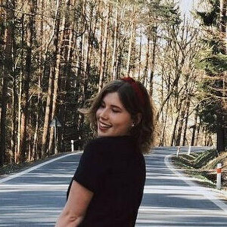 twerkingpeach nude model image