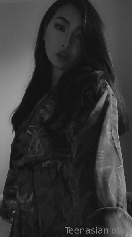 tomokorenfree nudes pornstar photo