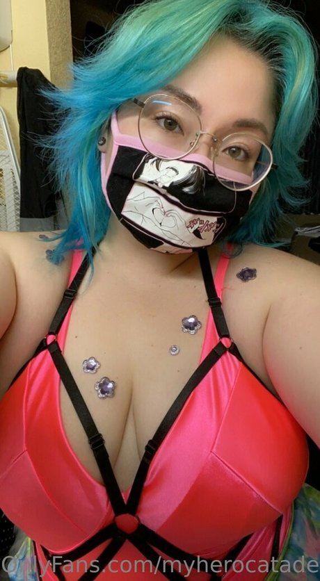 myherocatademiafree high quality model pic