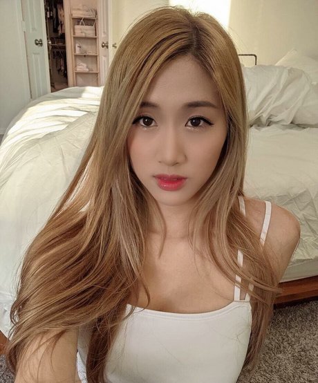 Yougelly star sex photos