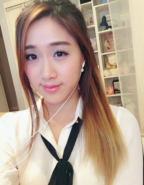 Yougelly Profile Pic